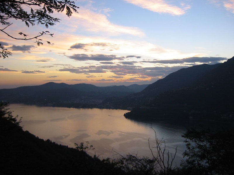 <strong>Tramonto visto dalla strada per Montepiatto - fotografia di Giacomo Magatti -</strong>